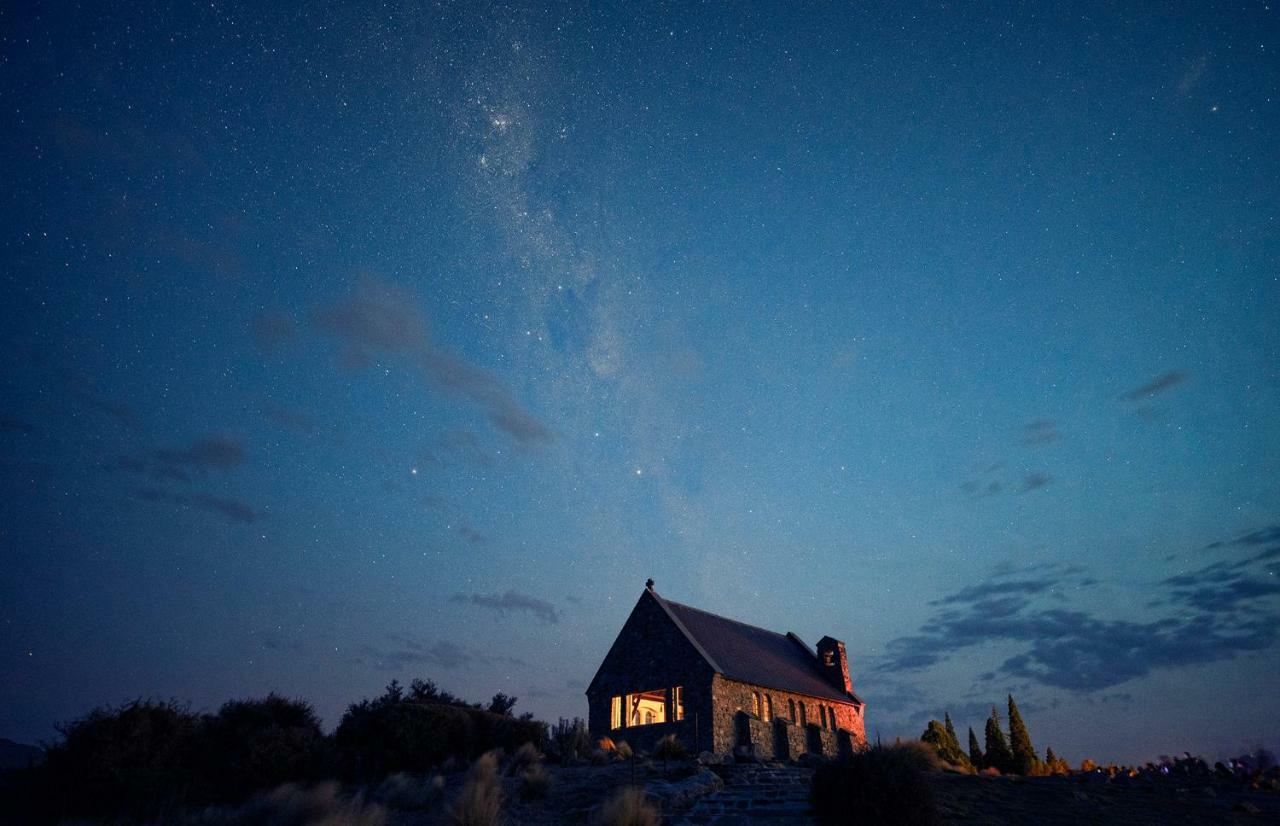 The Black House With Stunning Outdoor Bath Lake Tekapo Eksteriør bilde